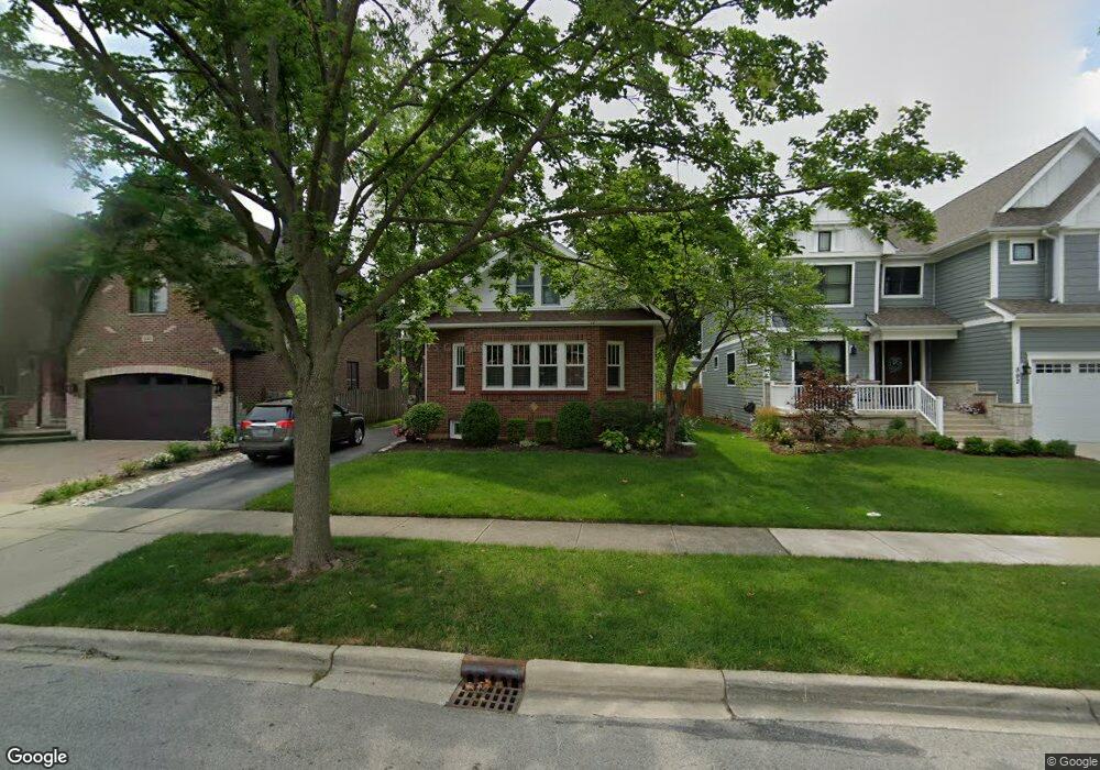 596 S Saylor Ave, Elmhurst, IL 60126 - photo 1