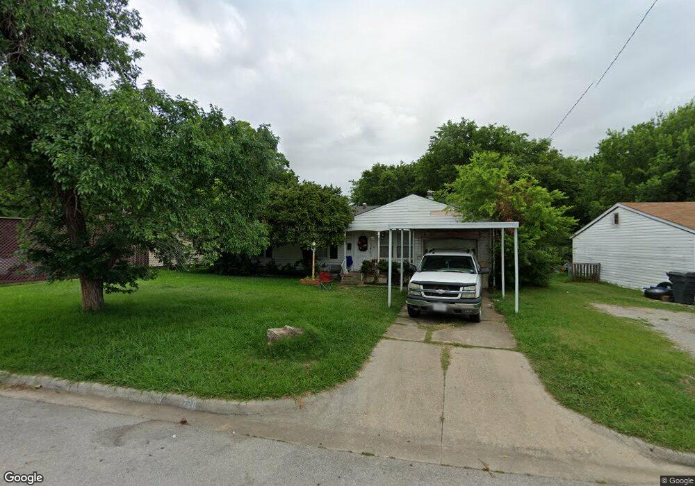 1728 Easley Dr, Ardmore, OK 73401 - photo 1