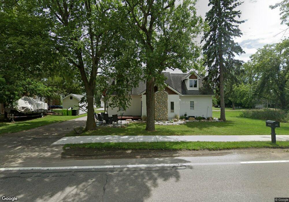 4075 Green Lake Rd, West Bloomfield, MI 48324 - photo 1