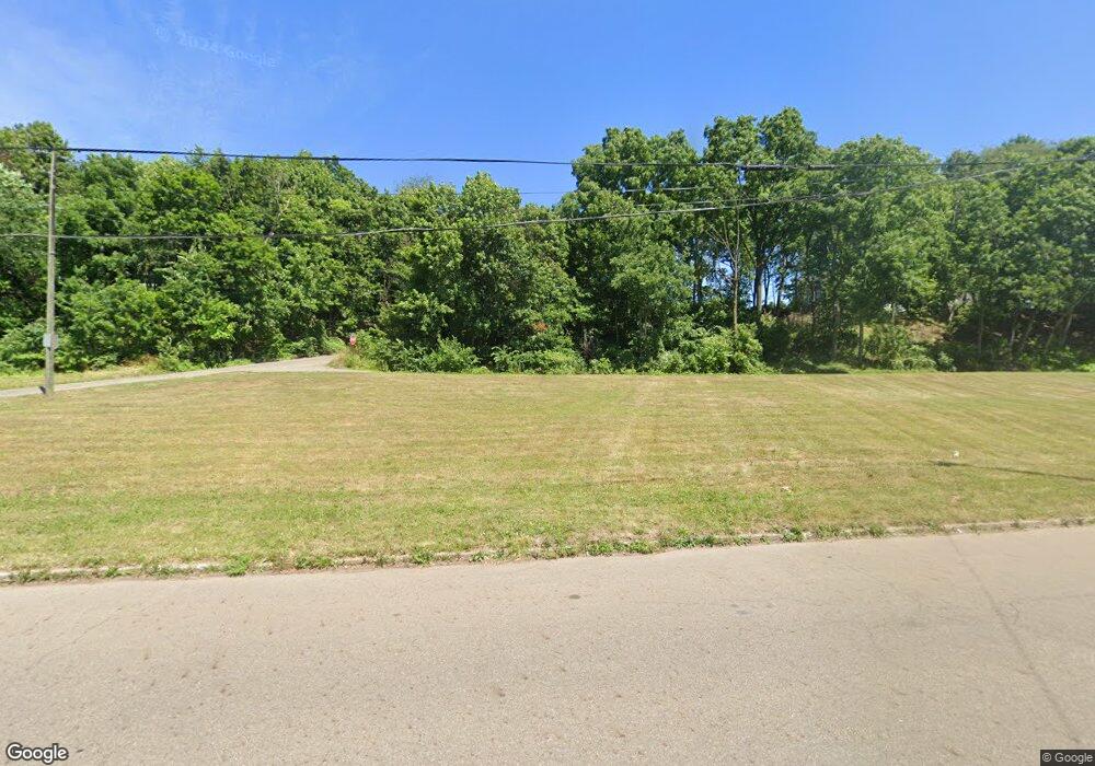 1115 Lawrence Rd NE, Canton, OH 44705 - photo 1