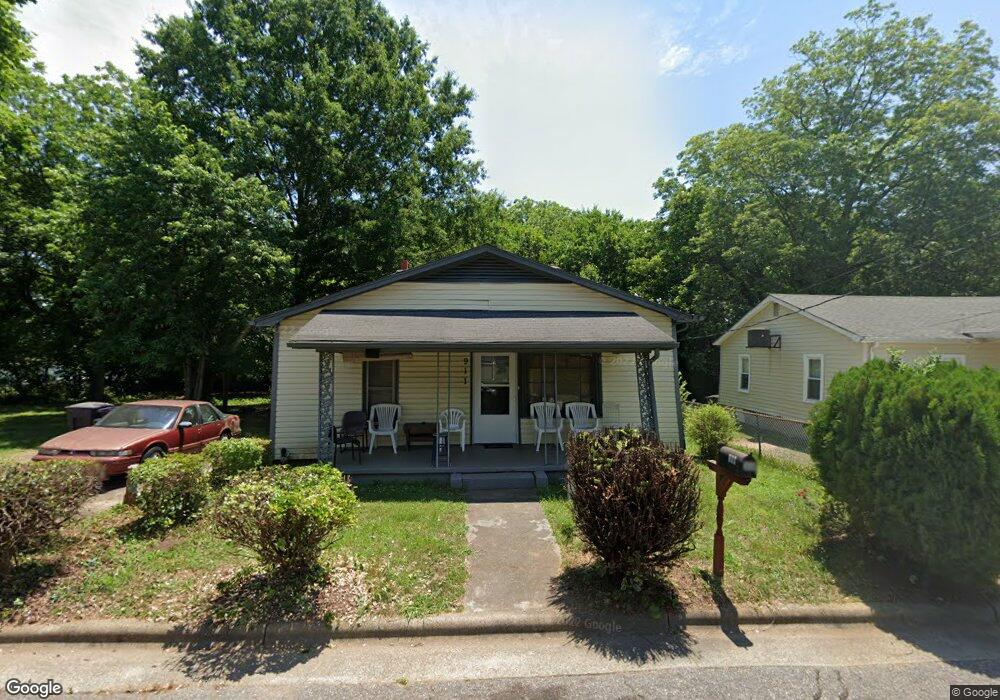 911 Marshall St, Statesville, NC 28677 - photo 1