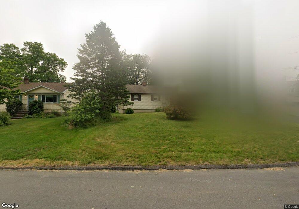 109 Blueridge Rd, Fairfield, CT 06825 - photo 1