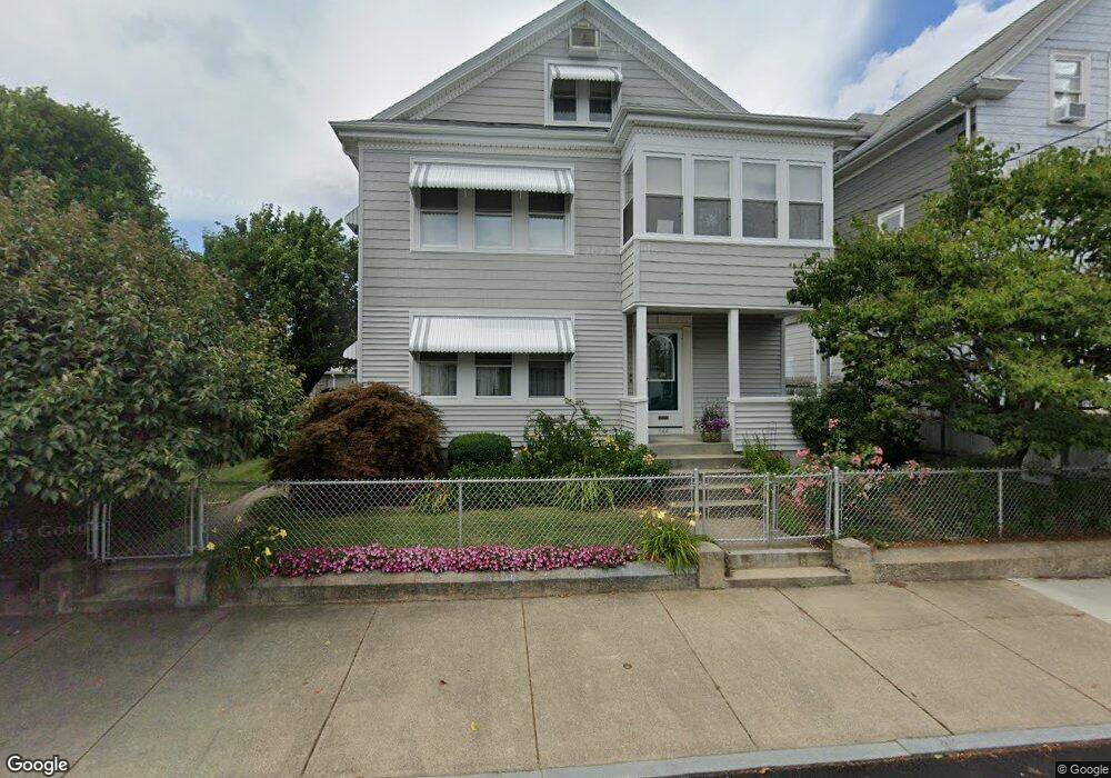 166 Suffolk Ave, Pawtucket, RI 02861 - photo 1