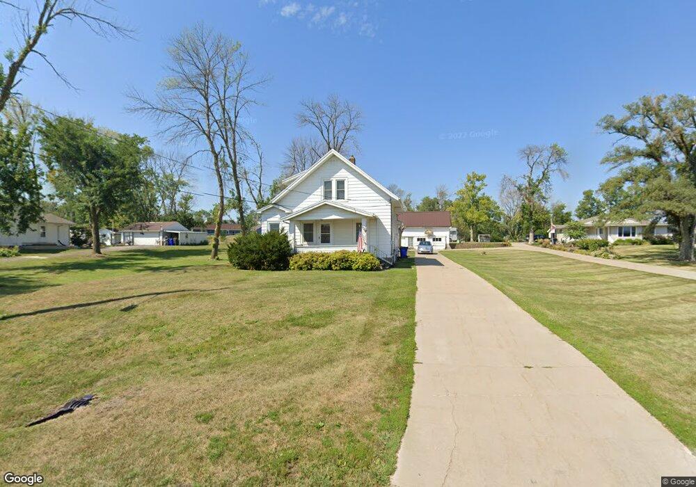 1004 Wiley Blvd NW, Cedar Rapids, IA 52405 - photo 1