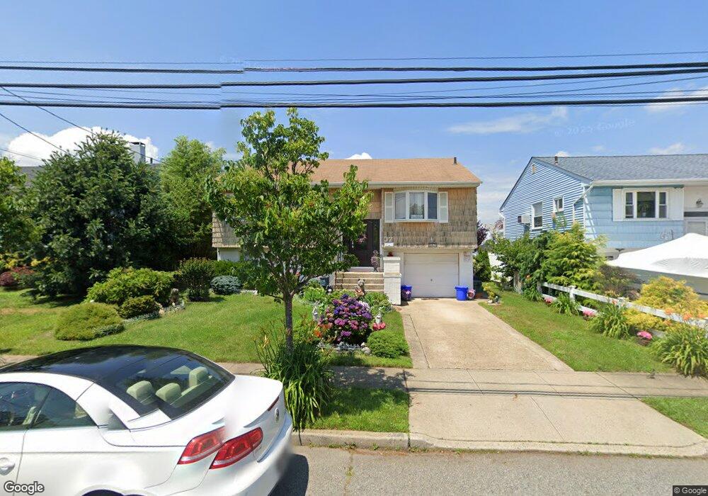 37 E 2nd St, Freeport, NY 11520 - photo 1