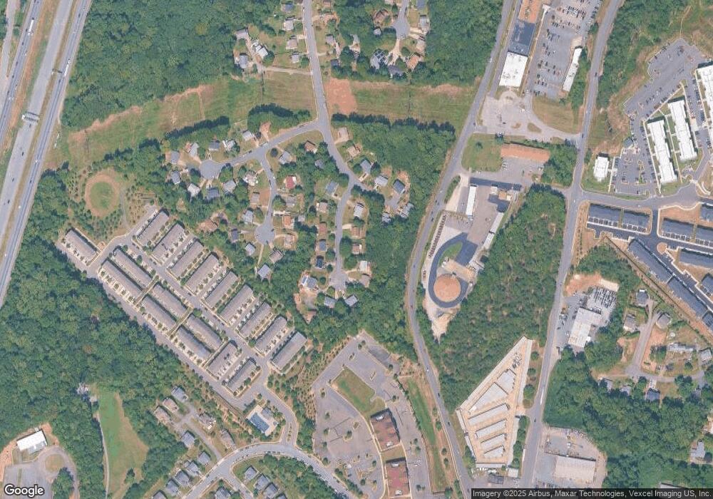 18225 Linton Ct, Dumfries, VA 22026 - photo 1