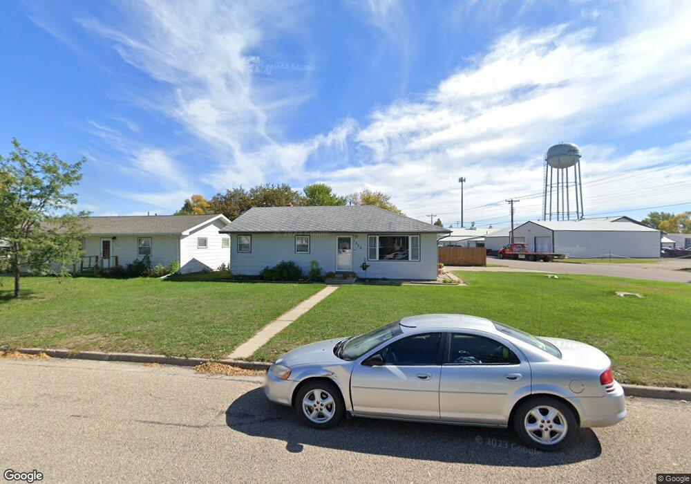 1529 5th Ave SW, Jamestown, ND 58401 - photo 1