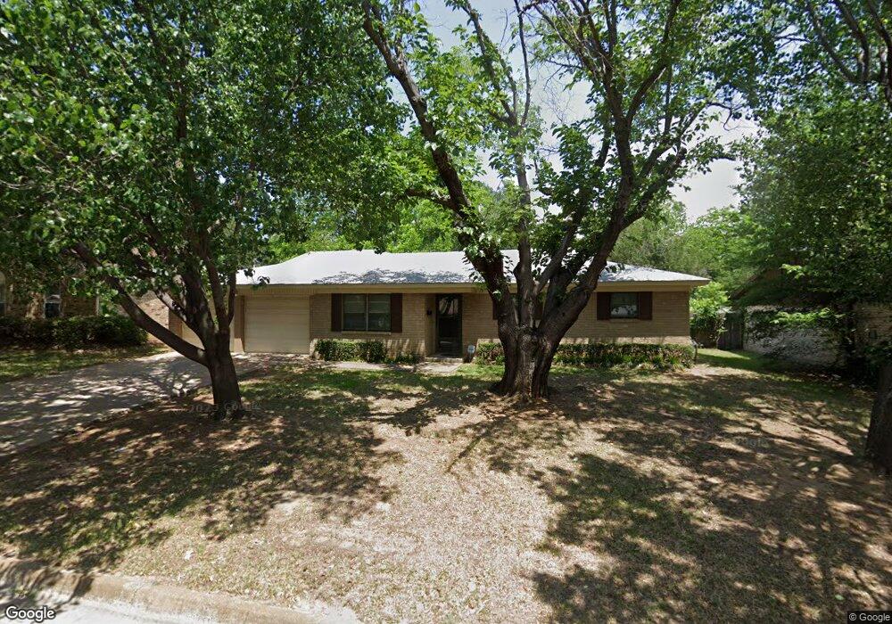 5208 Gibbons Dr, North Richland Hills, TX 76180 - photo 1