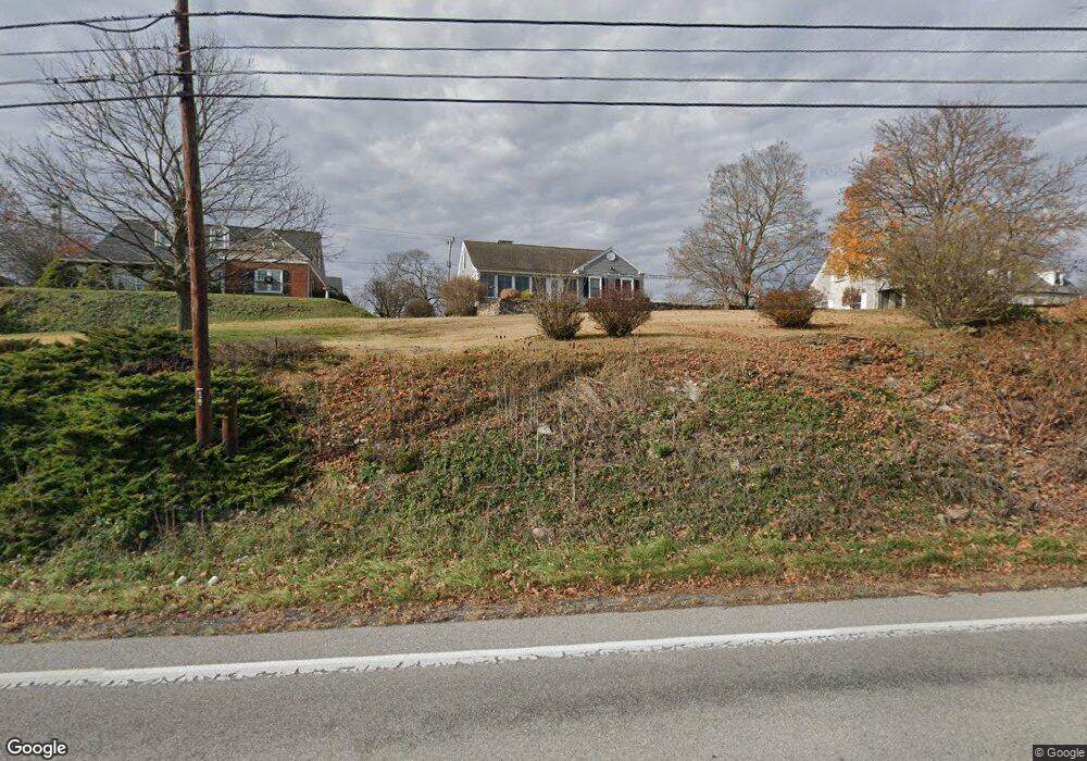 624 S Richard St, Bedford, PA 15522 - photo 1