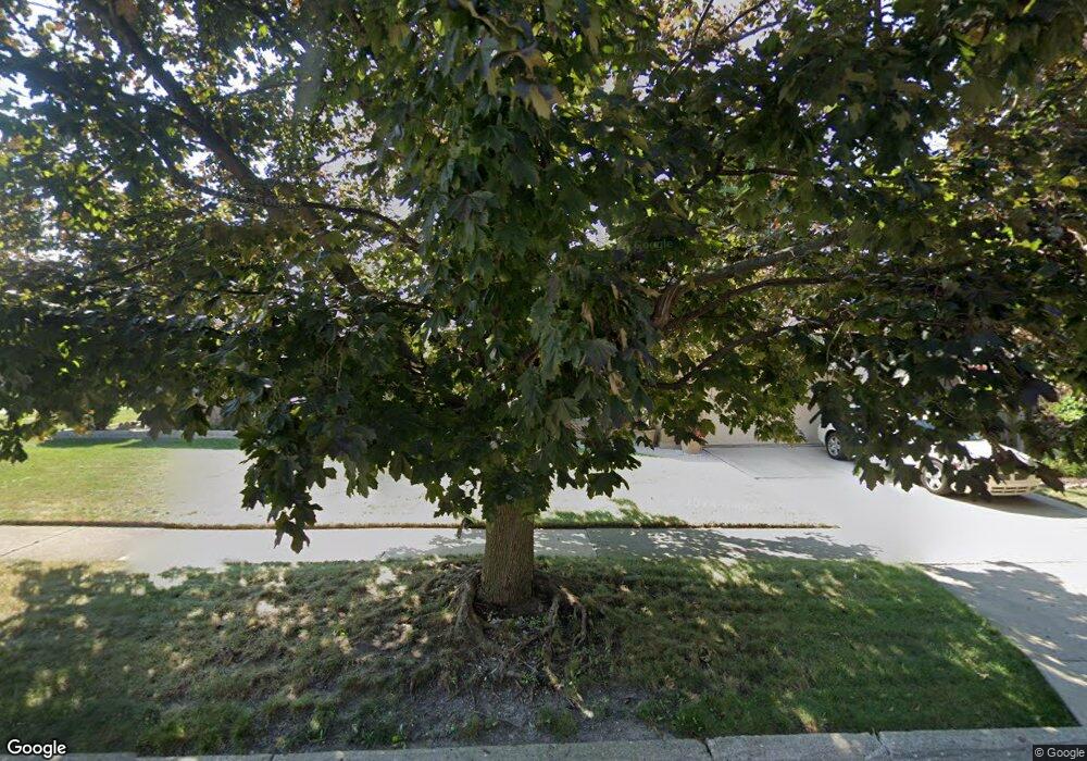 720 Cedar Ave, Waukegan, IL 60085 - photo 1