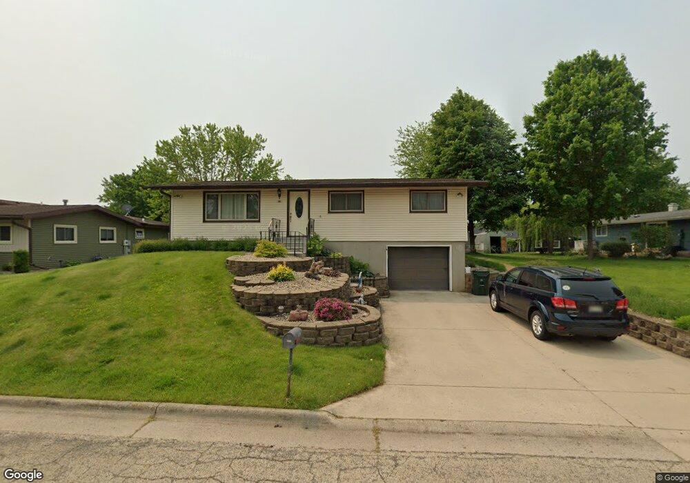 2712 Sunset Ct, Cross Plains, WI 53528 - photo 1