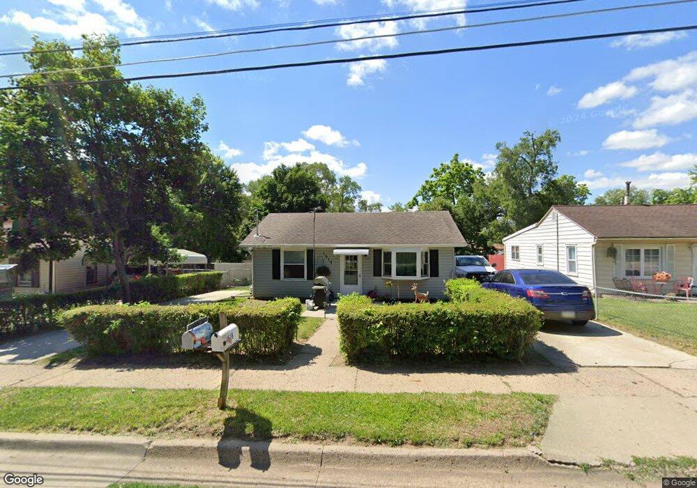 1517 E Creston Ave, Des Moines, IA 50320 - photo 1