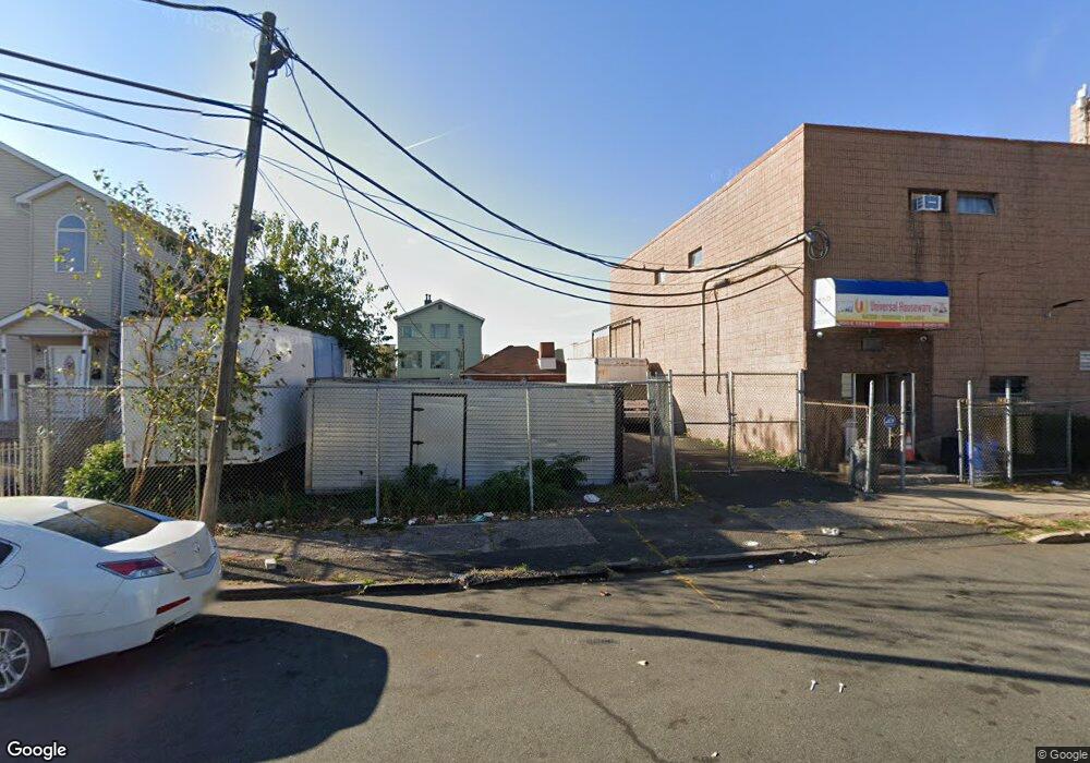 254 E 17th St, Paterson, NJ 07524 - photo 1