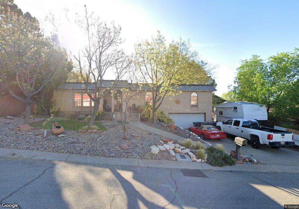 556 N 260 West Cir, Saint George, UT 84770 - photo 1