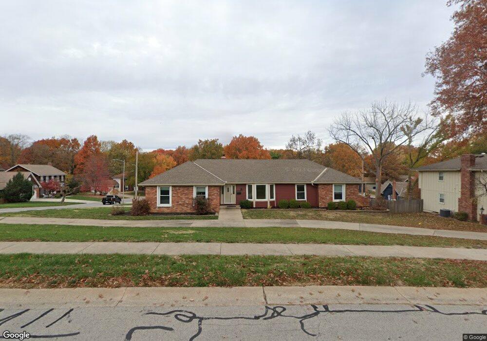 10622 W 52nd Cir, Shawnee, KS 66203 - photo 1