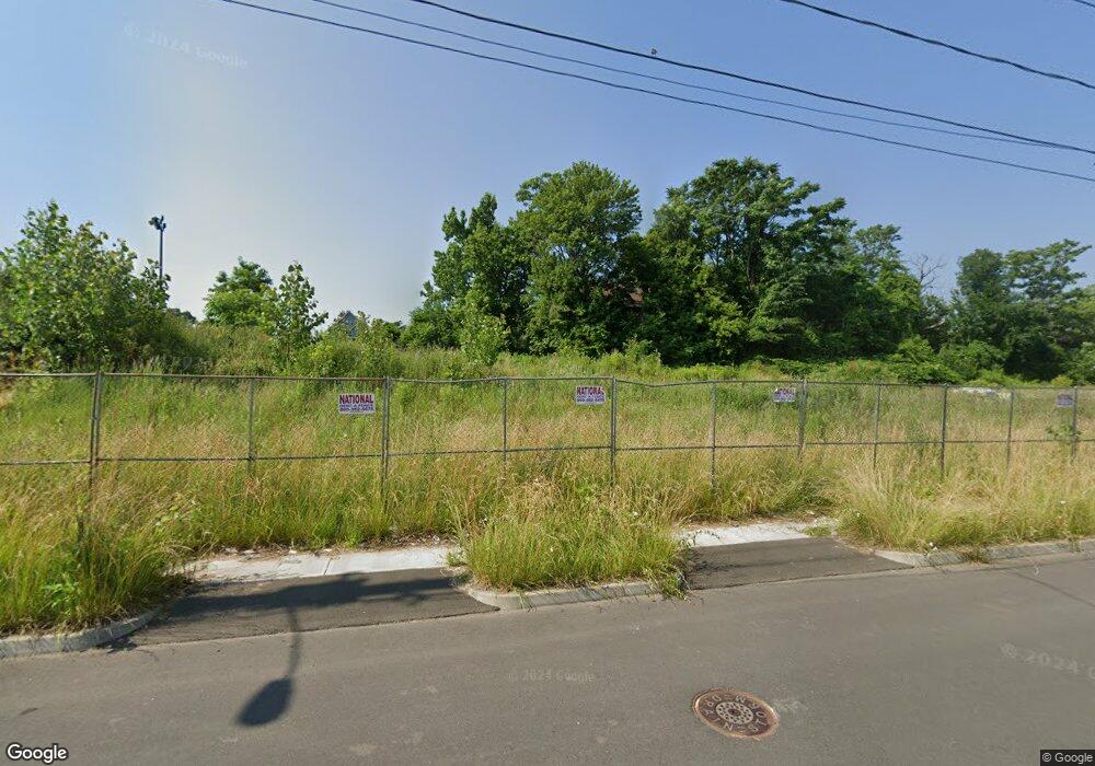 73 Naugatuck St, Hartford, CT 06120 - photo 1