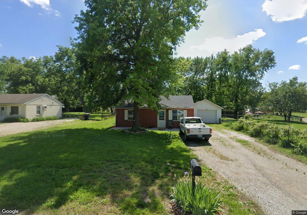 127 SW Terra Dr, Topeka, KS 66609 - photo 1