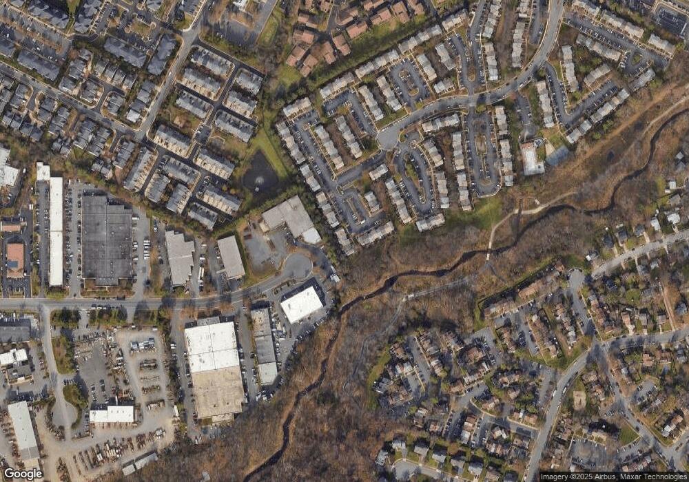 4155 Pleasant Meadow Ct, Chantilly, VA 20151 - photo 1