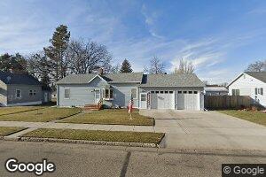 312 NE 4th St, Linton, ND 58552