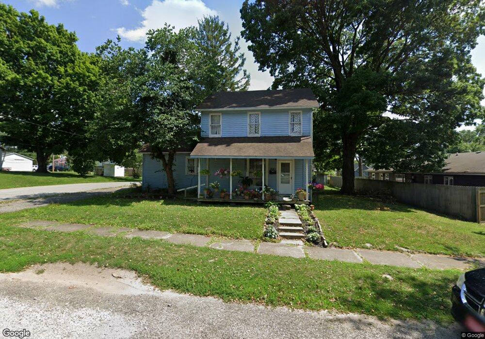 930 Washington St, Covington, IN 47932 - photo 1