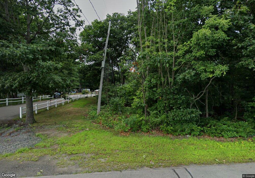 697 Sanford Rd, Wells, ME 04090 - photo 1