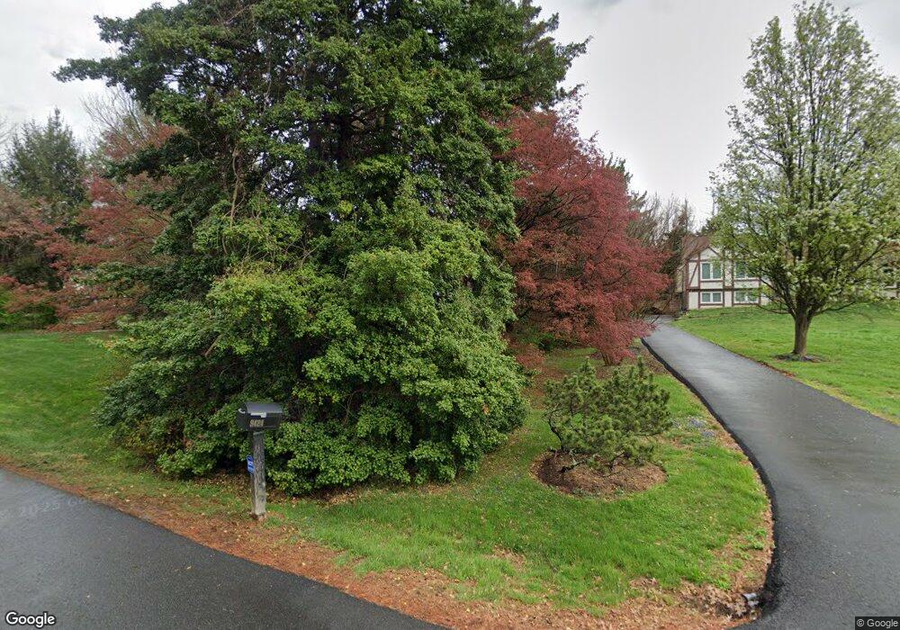 9430 Lakeside Dr, Vienna, VA 22182 - photo 1