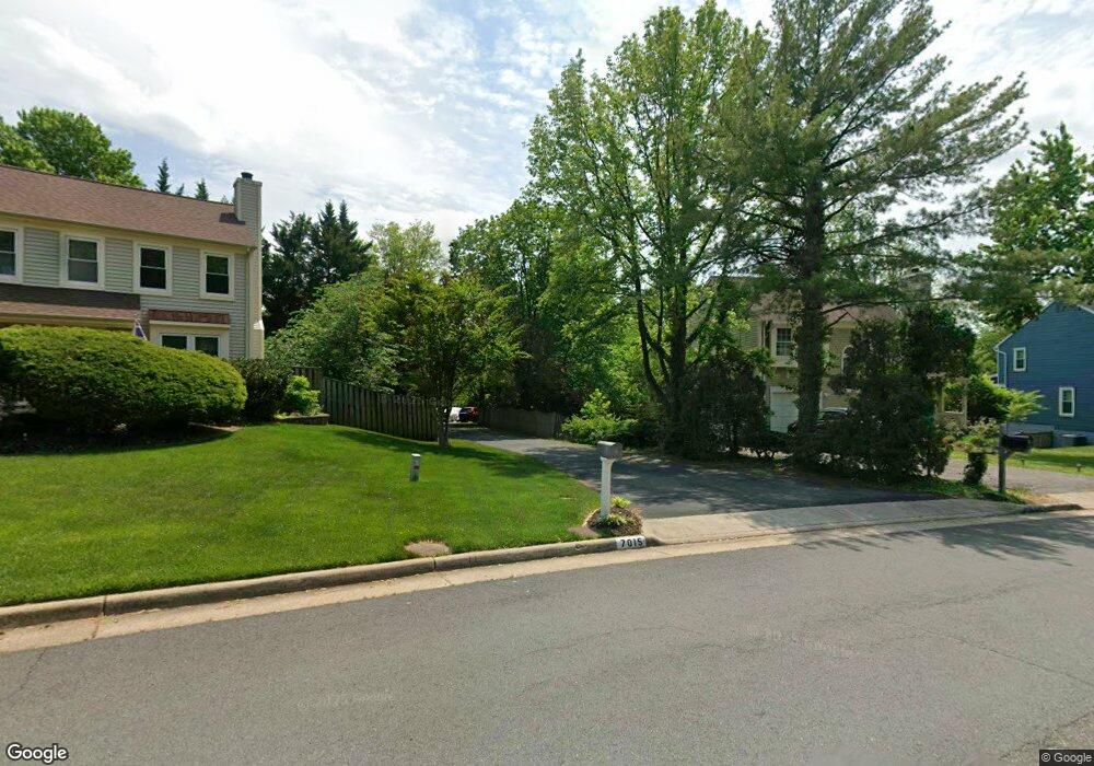 7017 Polins Ct, Alexandria, VA 22306 - photo 1