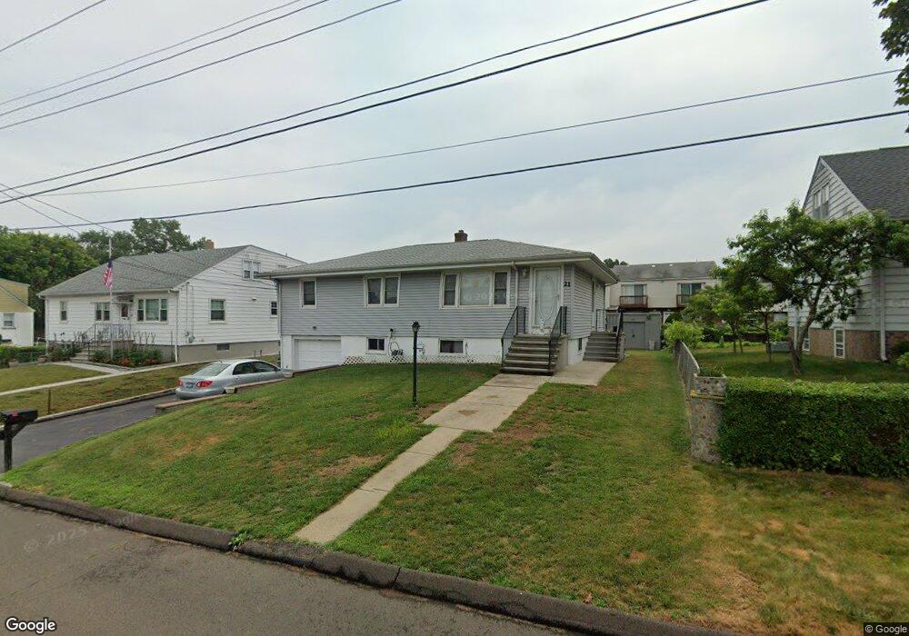 21 Raynham Rd, East Haven, CT 06512 - photo 1