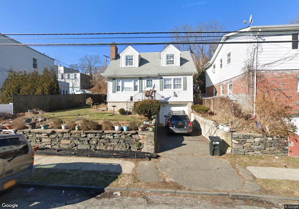 141 Woodland Ave, Yonkers, NY 10703 - photo 1