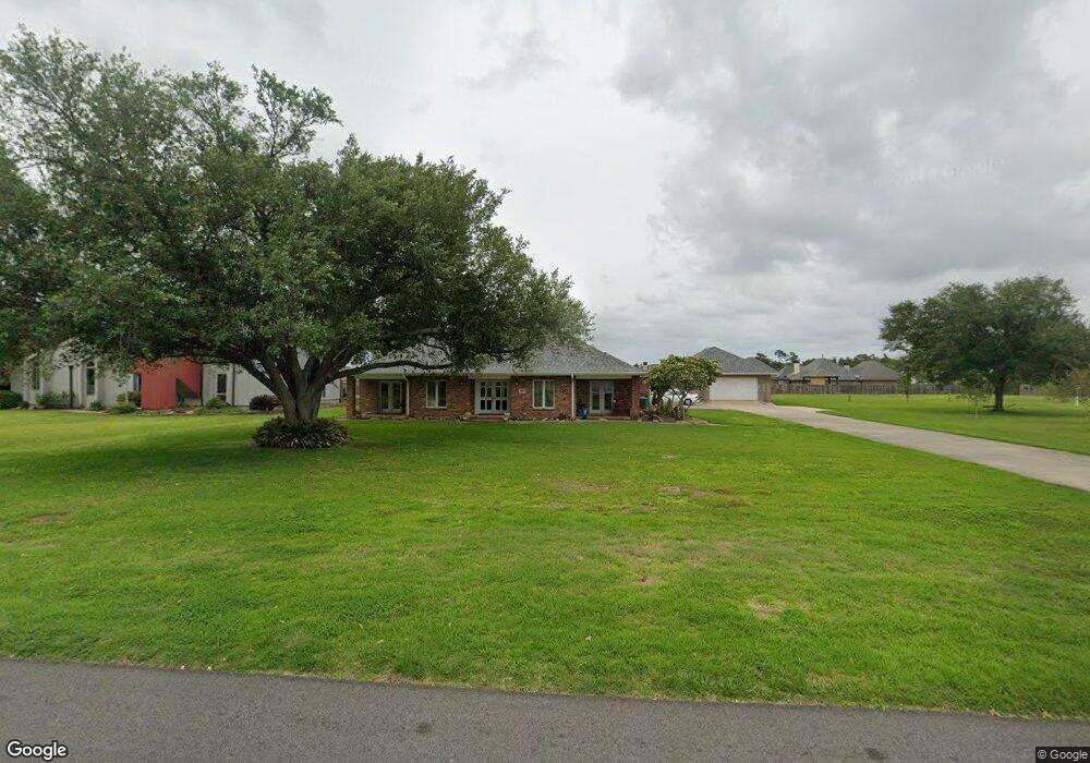 908 Lakeridge Ln, Lake Charles, LA 70605 - photo 1