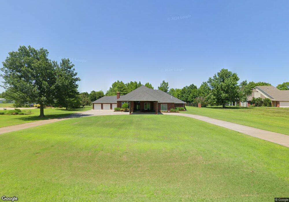 828 E 11th St, Cushing, OK 74023 - photo 1