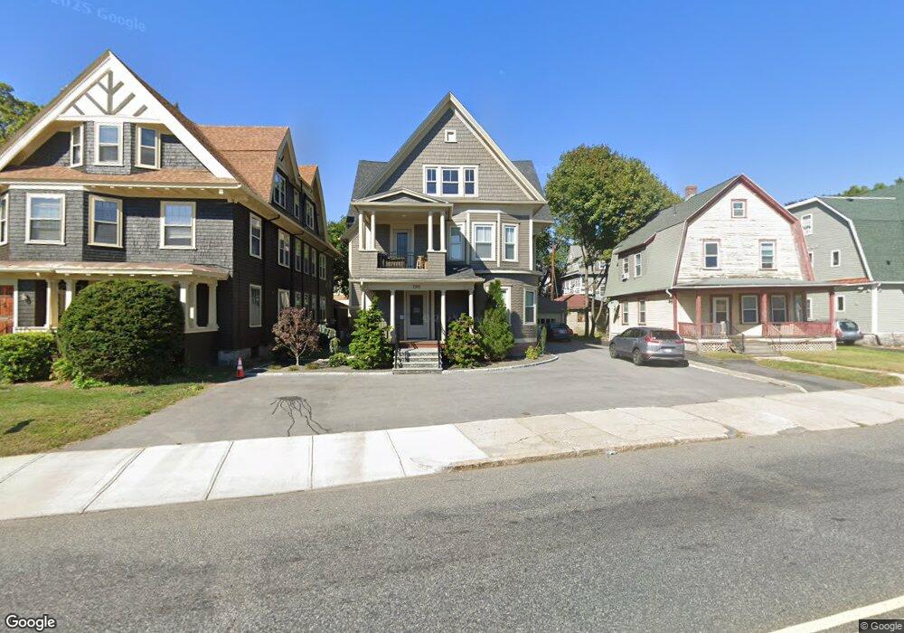 196 Highland St, Worcester, MA 01609 - photo 1