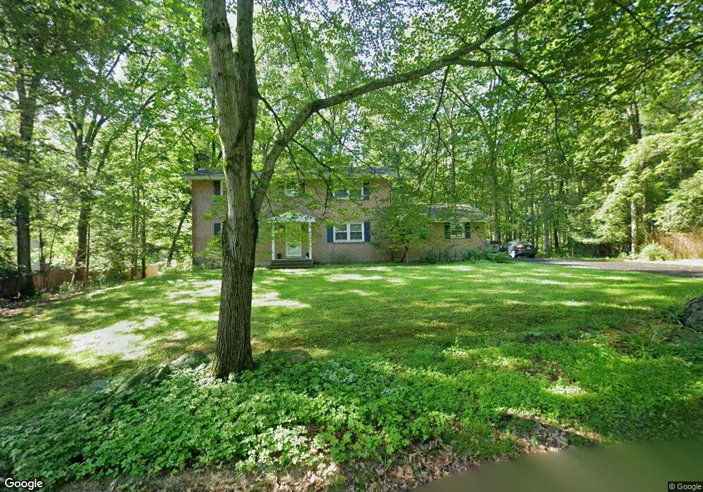 961 Longwoods Dr, Stroudsburg, PA 18360 - photo 1