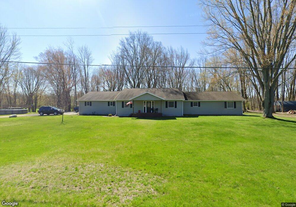 1852 E Chippewa River Rd, Midland, MI 48640 - photo 1