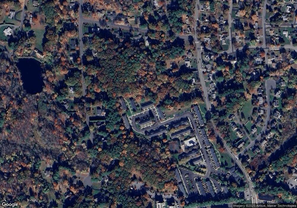 404 Windsor Dr unit 1, Framingham, MA 01701 - photo 1