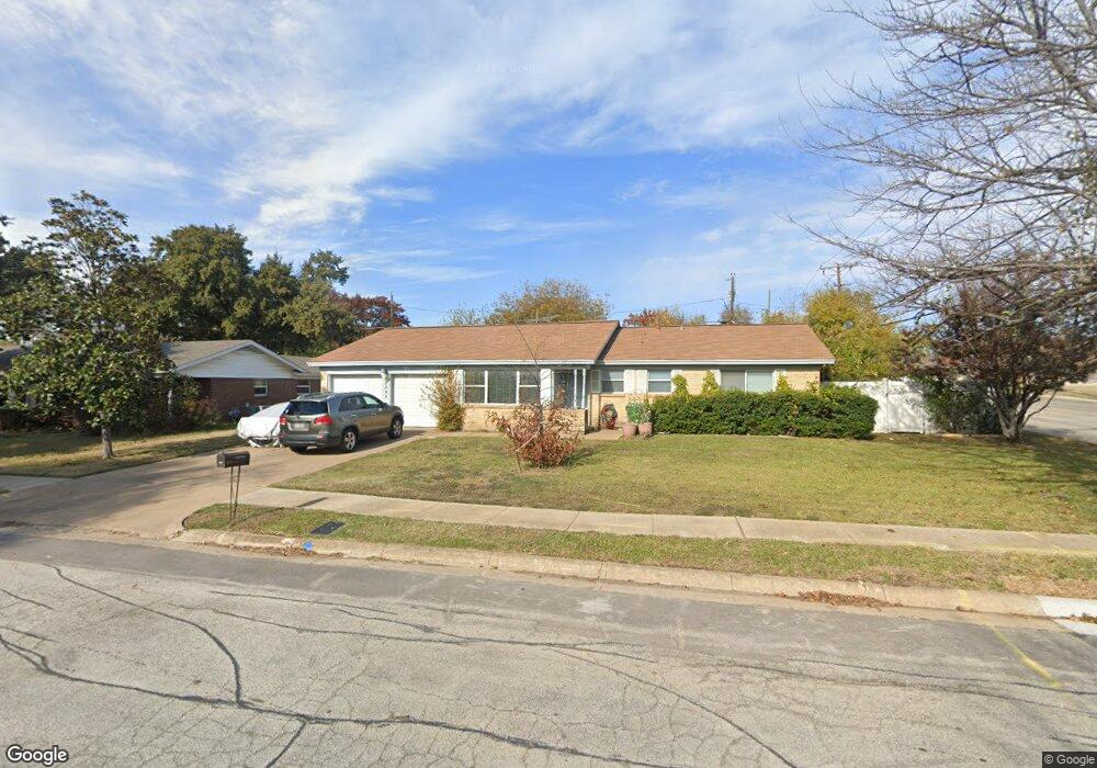 2025 Gettysburg Place, Bedford, TX 76022 - photo 1