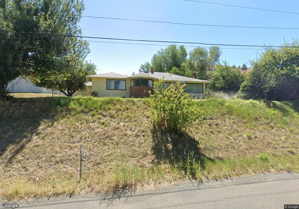 886 E Main St, John Day, OR 97845 - photo 1