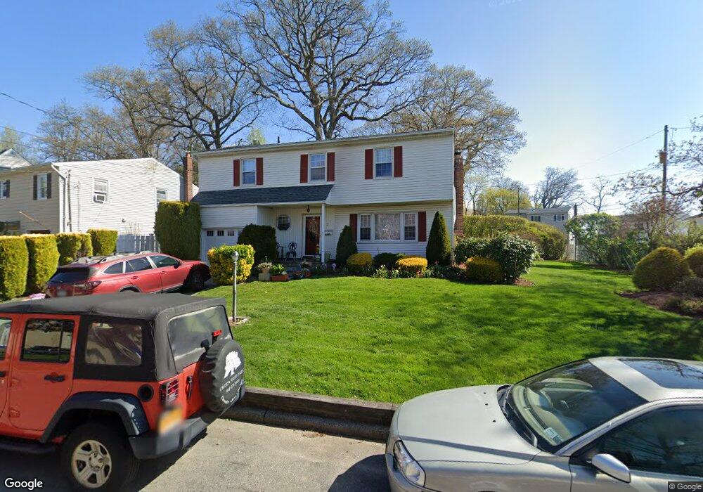 2 Linda Ln, Yonkers, NY 10710 - photo 1