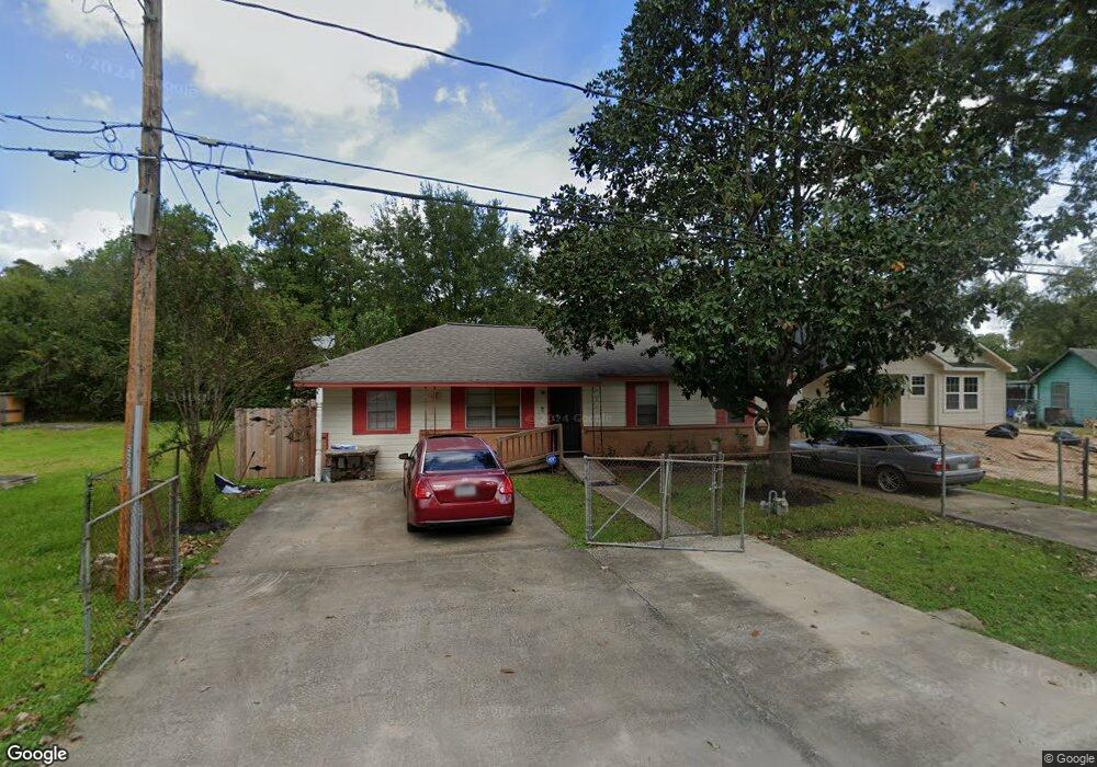 6707 Roanoke St, Houston, TX 77028 - photo 1