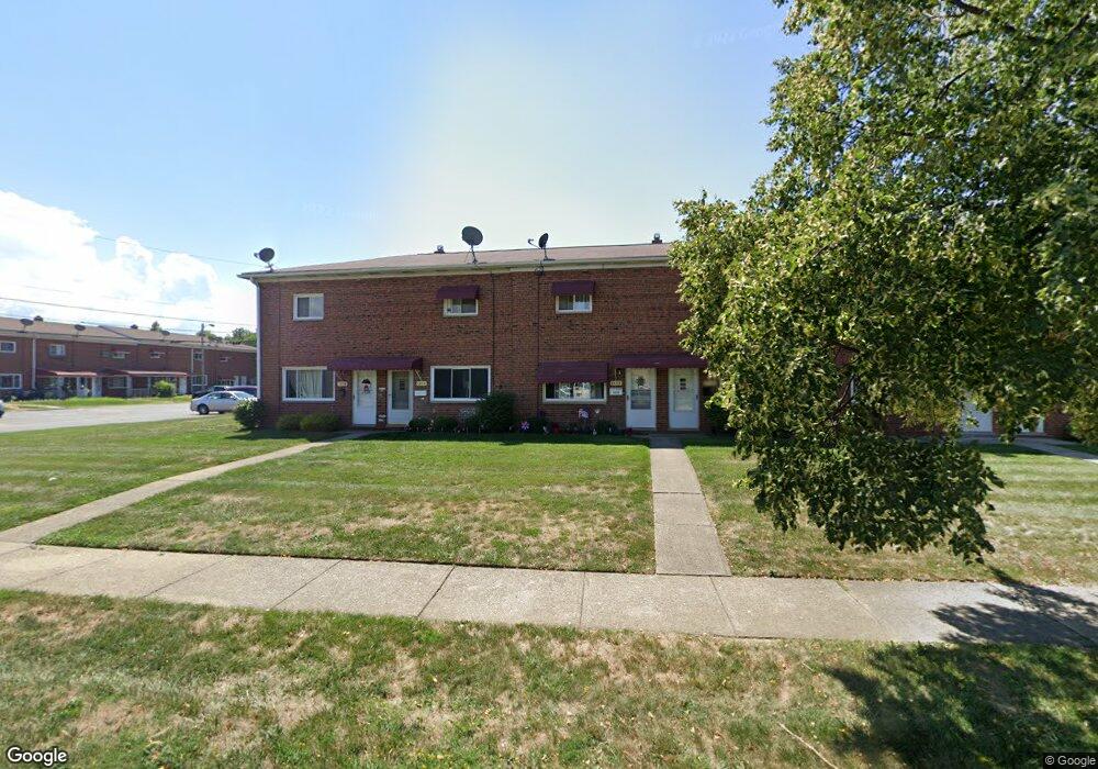 1544 Ridgewick Dr, Wickliffe, OH 44092 - photo 1