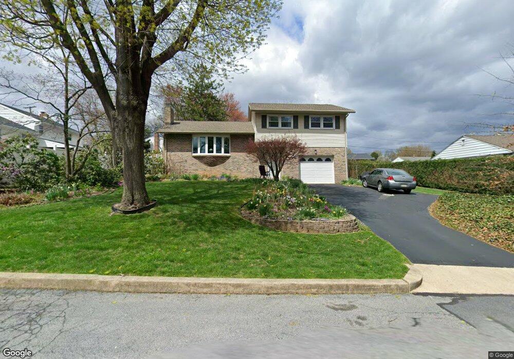 951 Floret Ave, Reading, PA 19605 - photo 1