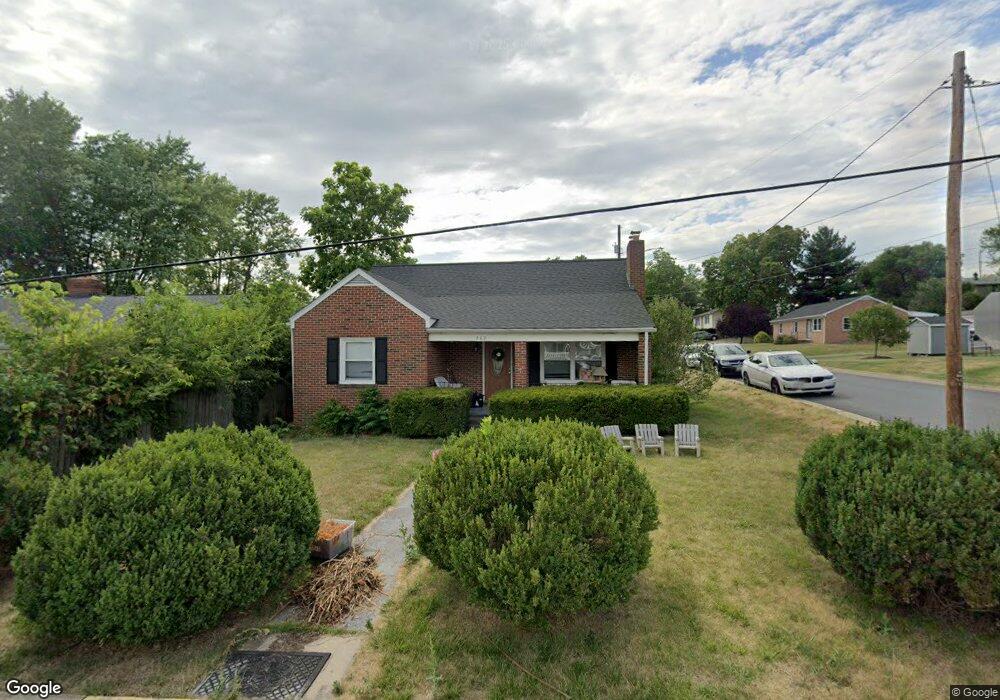 289 Stonewall St, Strasburg, VA 22657 - photo 1