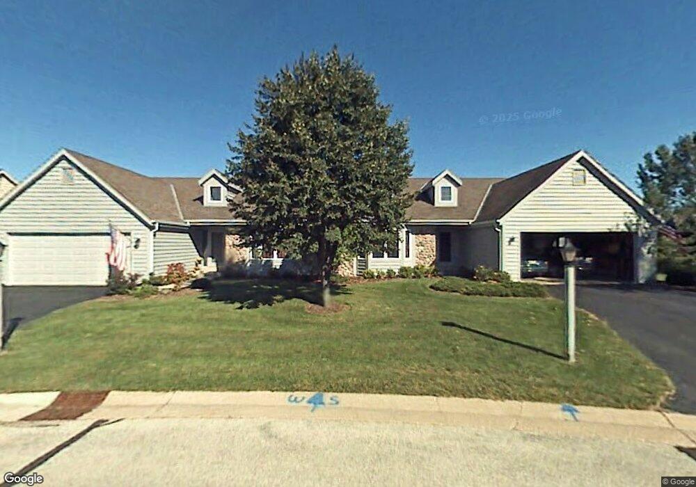 1045 Lansdowne Ct unit V39, Brookfield, WI 53045 - photo 1