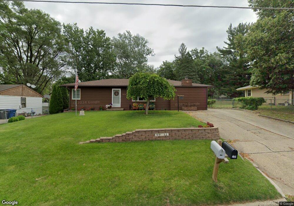 7711 SW 10th Place, Des Moines, IA 50315 - photo 1