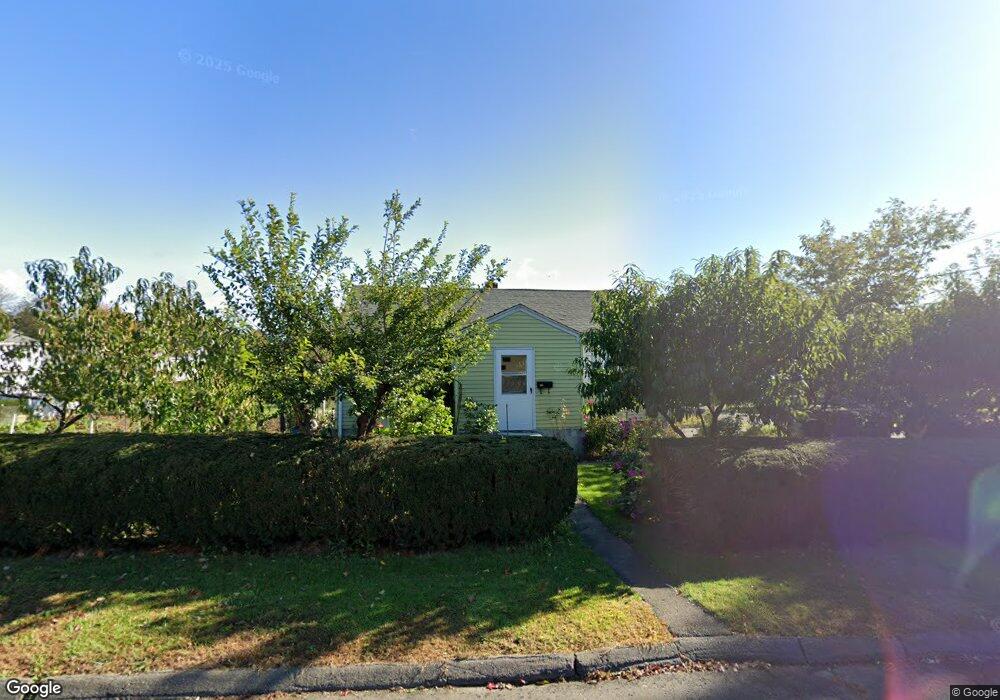 116 Dalton St, Oakville, CT 06779 - photo 1