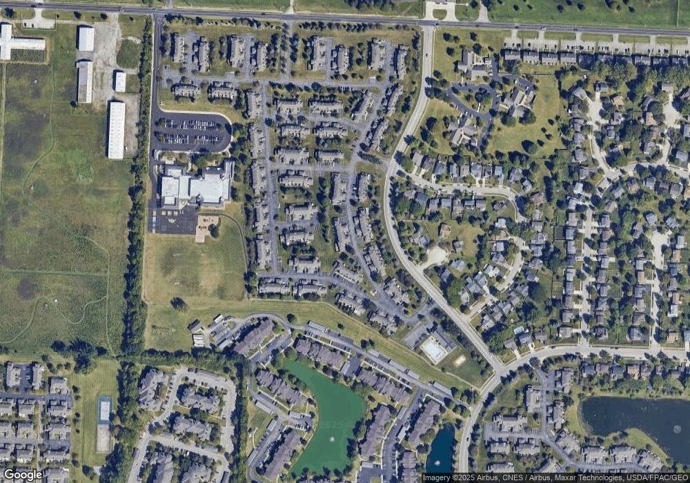 5619 Wigmore Dr unit 49B, Columbus, OH 43235 - photo 1