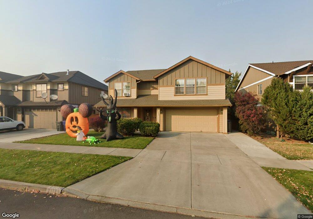 21136 Clairaway Ave, Bend, OR 97702 - photo 1