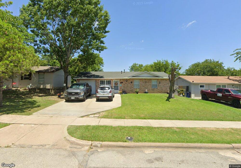 1207 Briarwood Dr, Mesquite, TX 75149 - photo 1