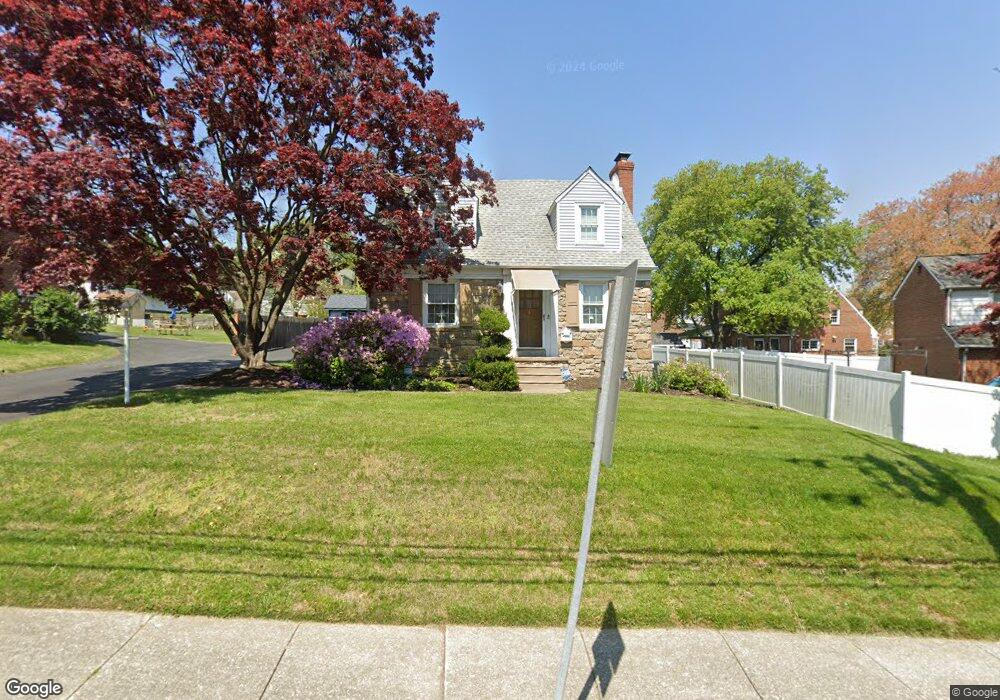 1011 Providence Rd, Springfield, PA 19064 - photo 1