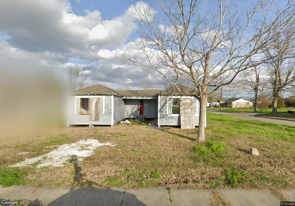 413 S Cherry St, Lake Charles, LA 70601 - photo 1